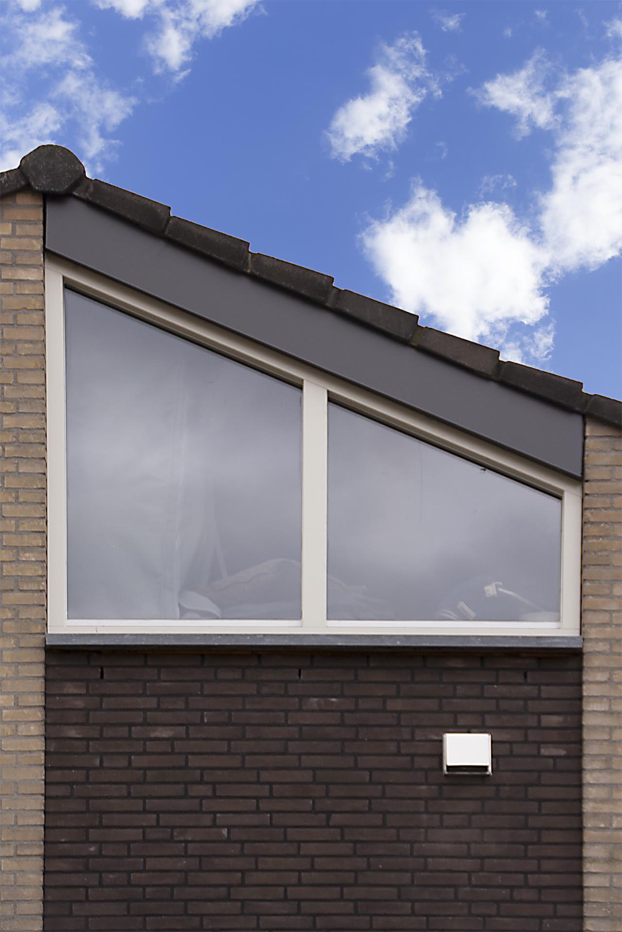 Houten zolderkozijn in Waalwijk